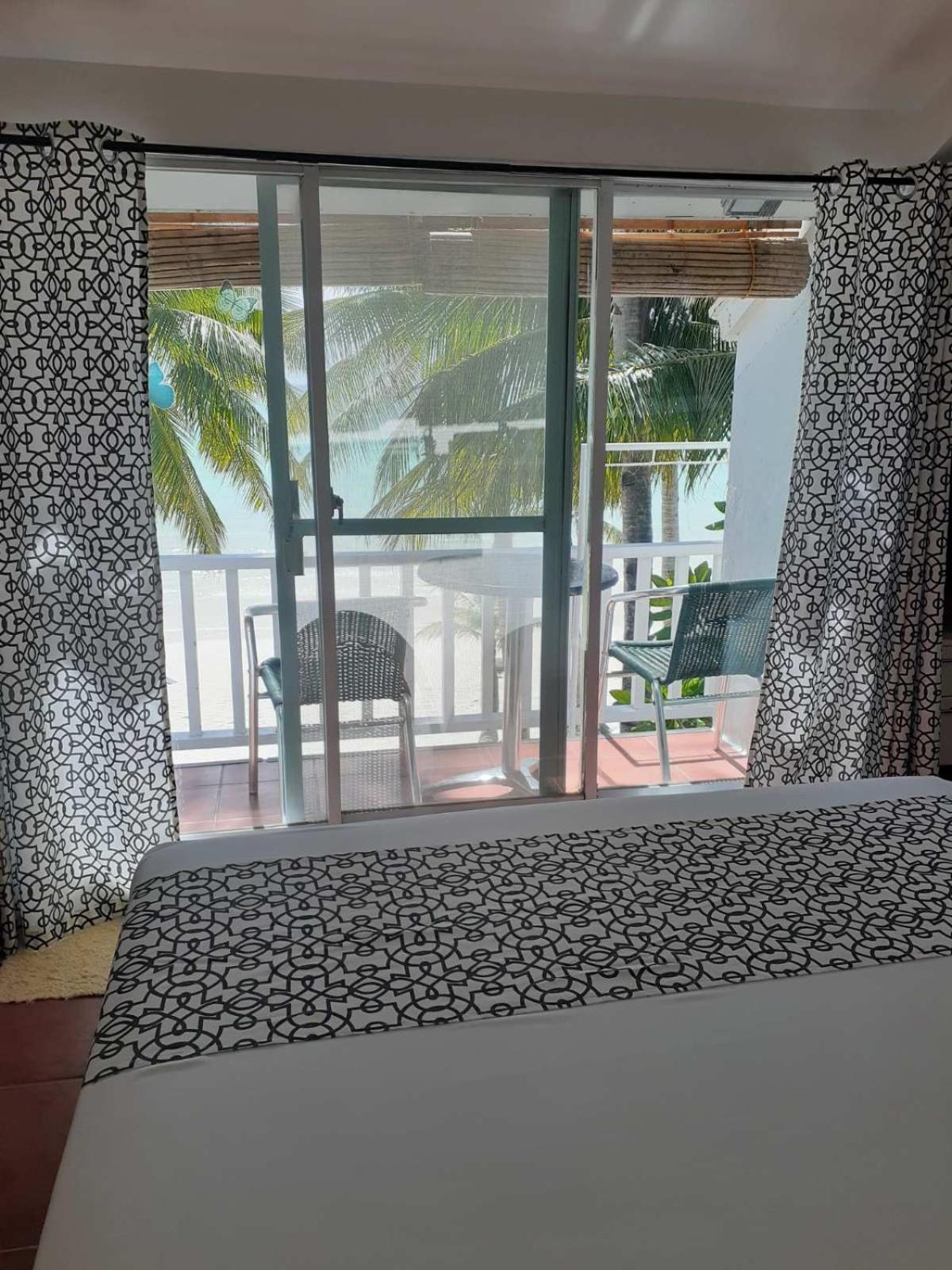 Bluewaves House